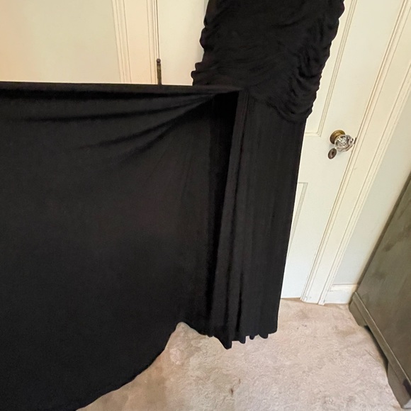 Ballgown - Picture 3 of 6